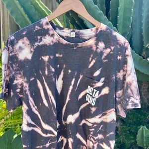 Tye dye thrifted men’s t-shirt